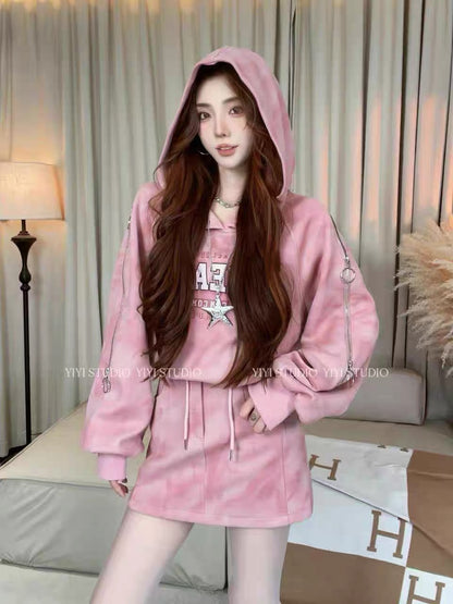[Fantasy Player] Autumn Set: Soft & Cozy Letter-Print Hoodie & High-Waisted Skirt with Unique Design Details #150