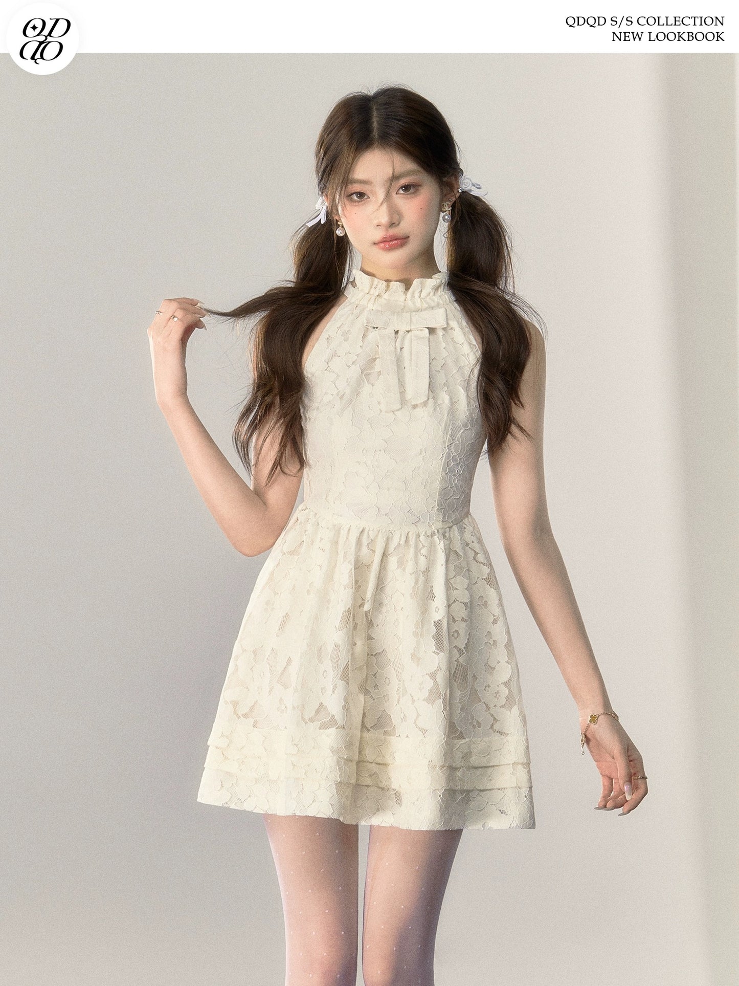 QDQD black sleeveless halterneck dress for women in spring and autumn with slim waist and rich family style stand-up collar puffy skirt