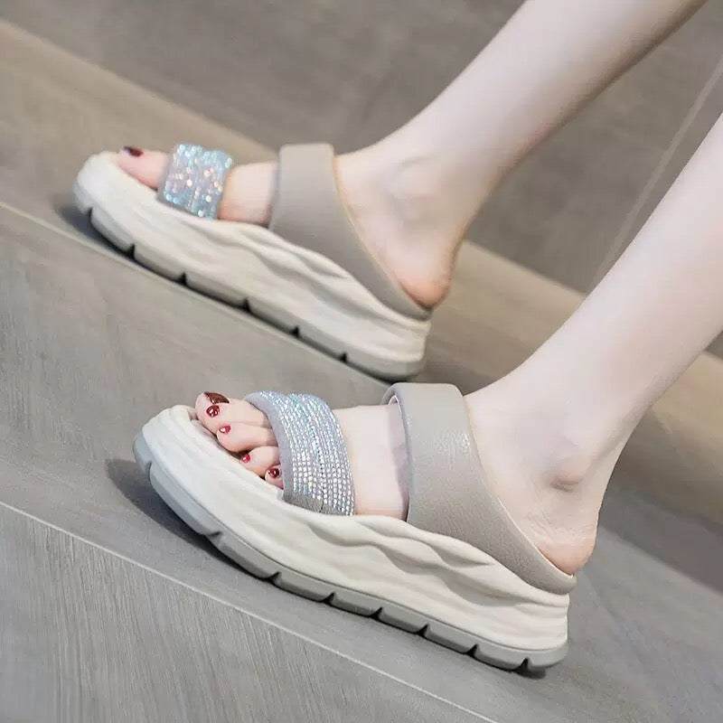 Sports sandals for women to wear outside 2025 summer new white platform Velcro casual rhinestone thick-soled Roman shoes