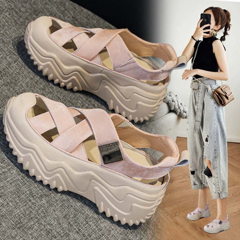 Thick-soled platform Roman sandals for women 2025 new summer genuine leather hollow breathable heightened casual dad shoes