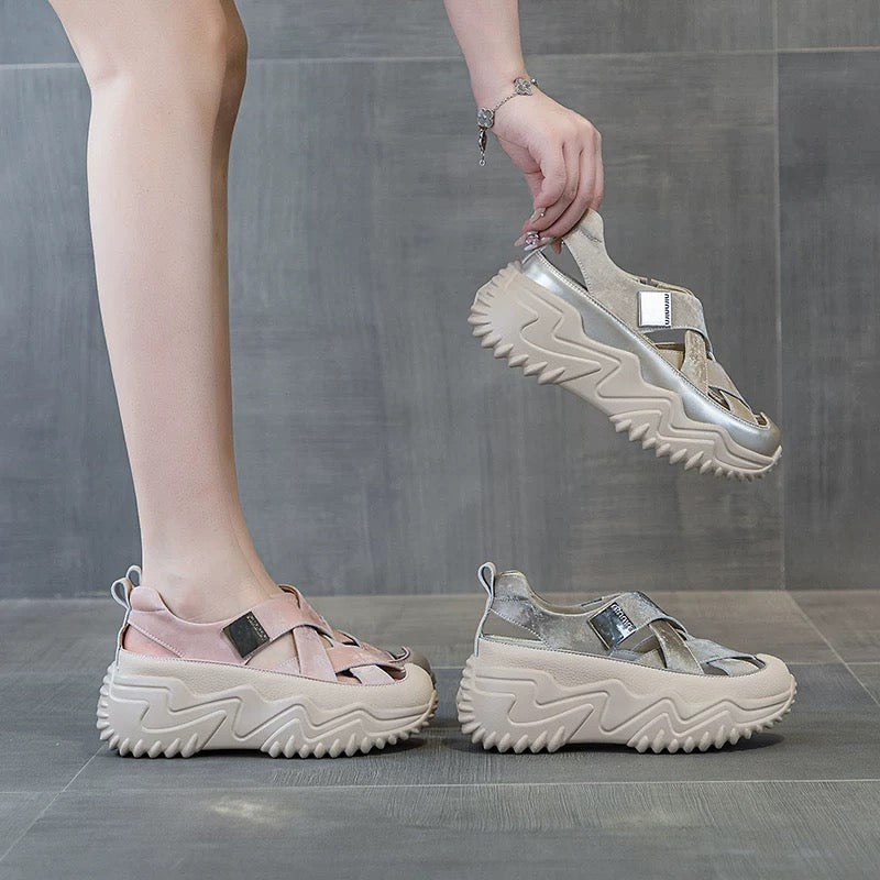Thick-soled platform Roman sandals for women 2025 new summer genuine leather hollow breathable heightened casual dad shoes