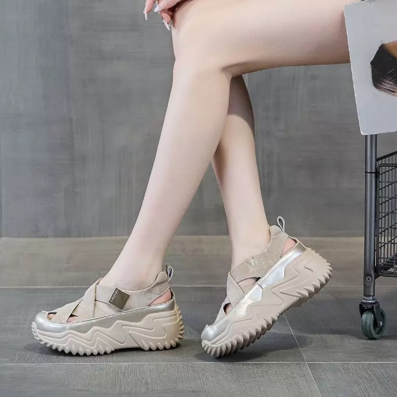 Thick-soled platform Roman sandals for women 2025 new summer genuine leather hollow breathable heightened casual dad shoes
