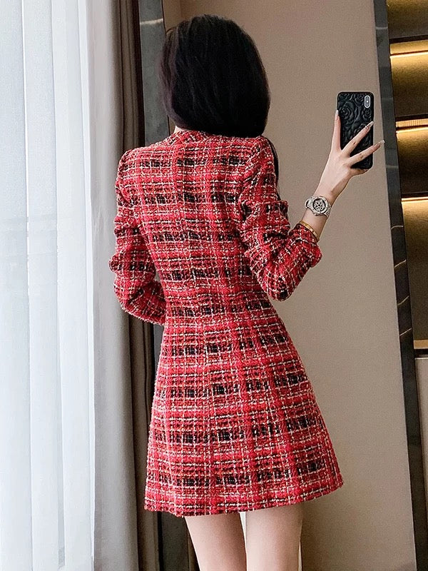 New autumn style Hepburn-inspired long-sleeved plaid dress for women, unique design, petite and elegant tweed dress.