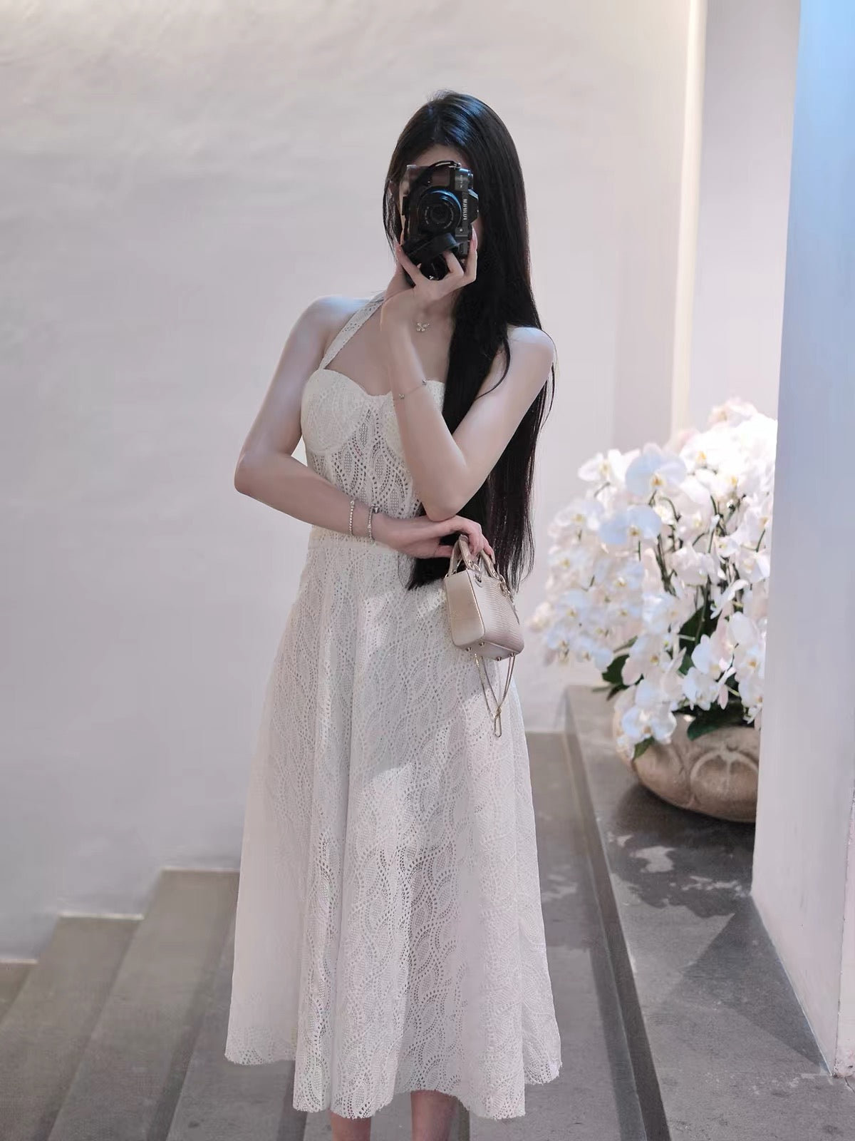 DFAY ES Women's Summer White Lace Halter Dress – Slim-Fit, Waist-Defining, Elegant & Graceful Style