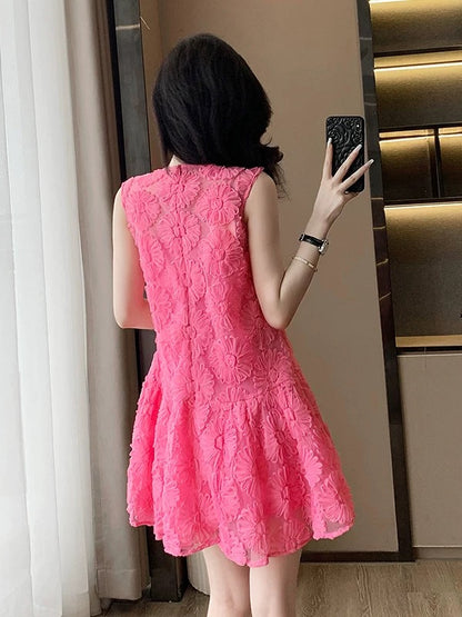 High-waisted sleeveless floral lace dress, new summer style for petite women, pink and slimming sleeveless pleated vest dress