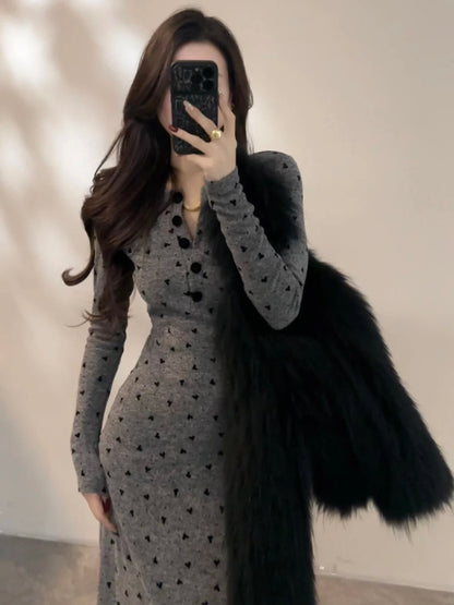 Da Tingting French-style slim-fit fashion heart-patterned floral long-sleeved waist-cinching autumn/winter new slimming dress DT1892