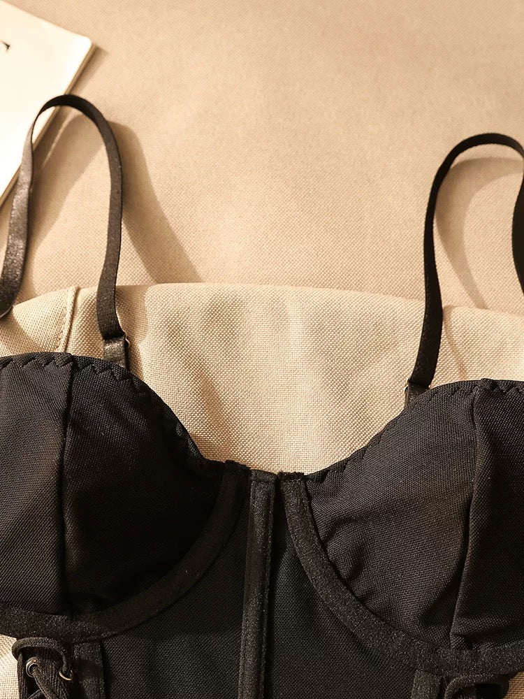 Hot girl sexy cross fishbone hollow waist suspender top female inner wear wrapped chest small vest short style belly exposed outer wear