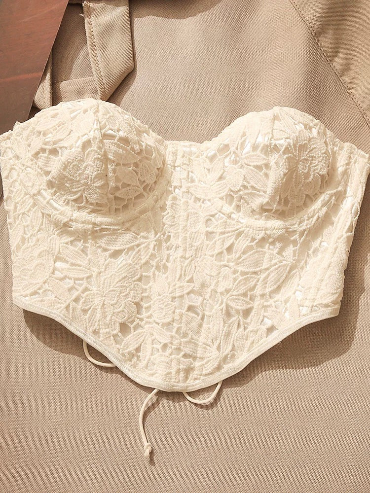 White fishbone lace camisole for women, sexy back, slim waist, design sleeveless top