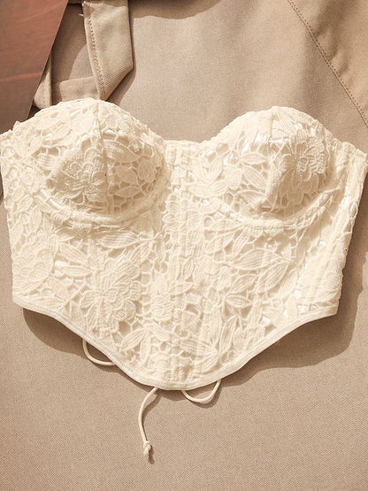 White fishbone lace camisole for women, sexy back, slim waist, design sleeveless top