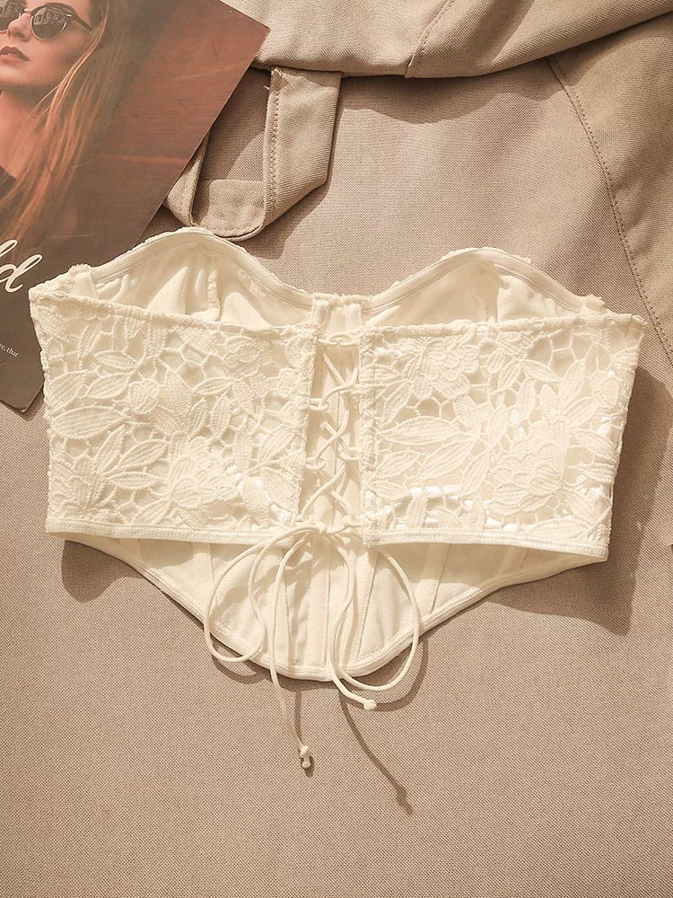 White fishbone lace camisole for women, sexy back, slim waist, design sleeveless top