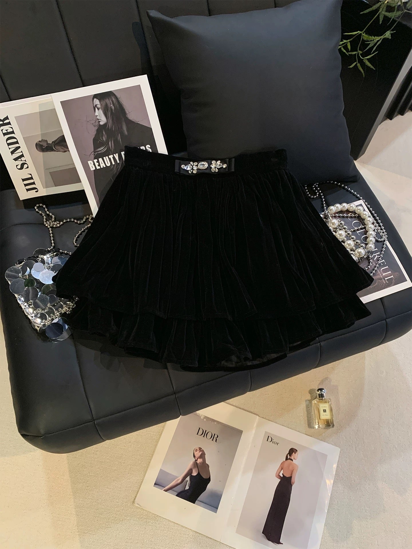 ZHOUYI/Monday Bow-embellished rhinestone velvet double-layered tulle mini skirt, black, versatile high-waisted midi skirt for autumn and winter.