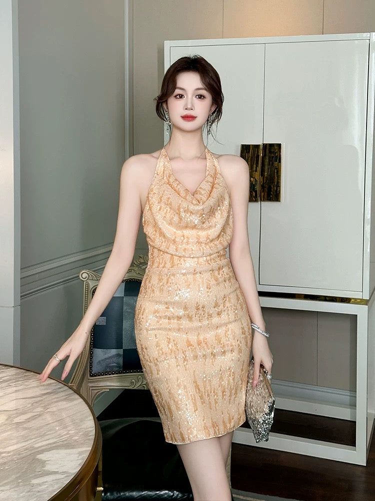 Sexy halterneck dress, high-end celebrity, light luxury, slutty collar –  Lee Nhi Boutique