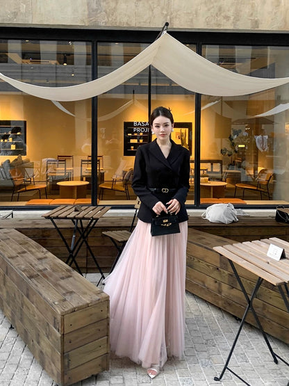 Feng Xinying black versatile workplace style suit jacket for women 2025 spring new suit top + skirt