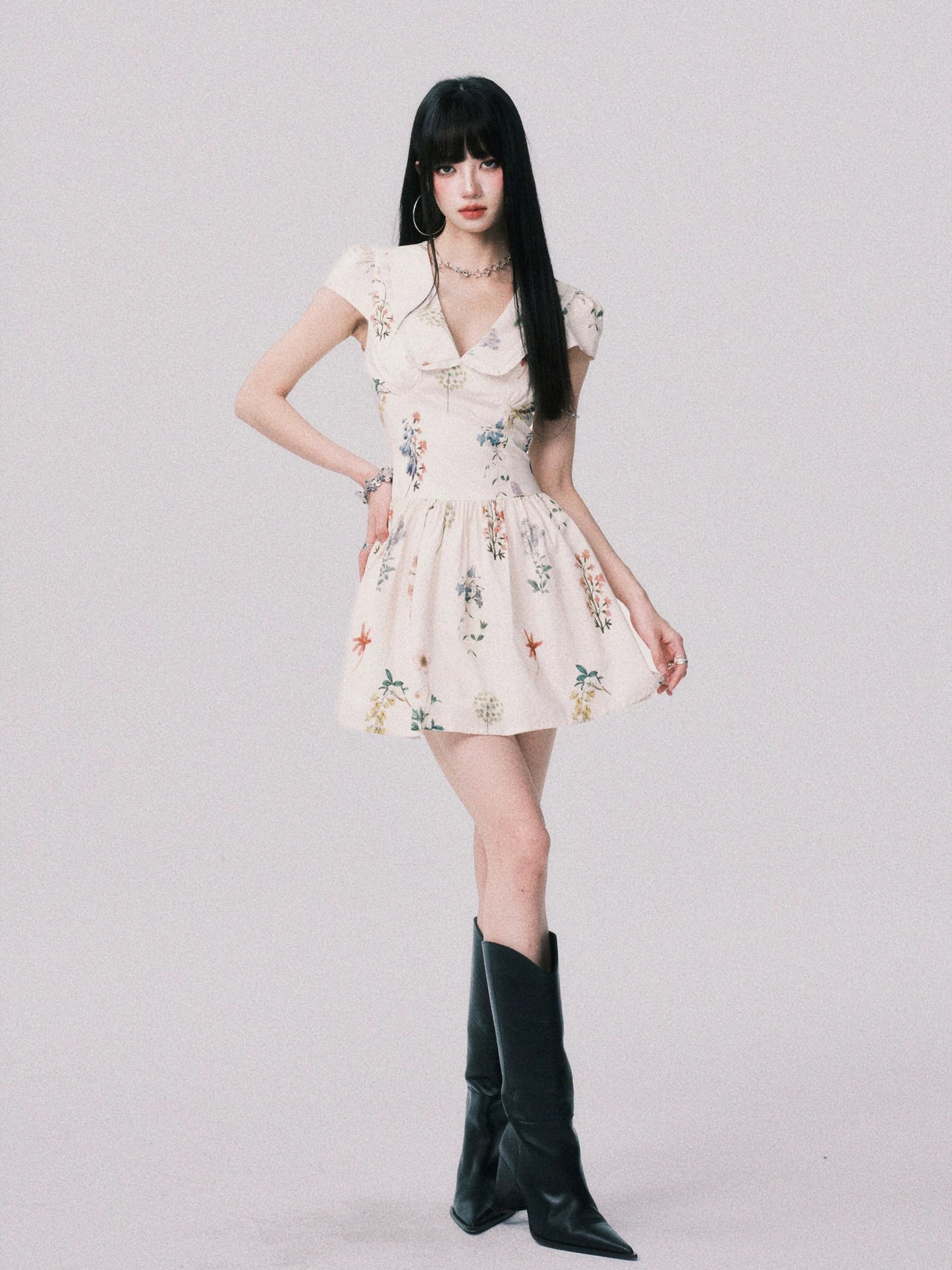 LULUSWINGS - A sweet A-line cotton boll-print French-style Peter Pan collar dress with a youthful and radiant look.