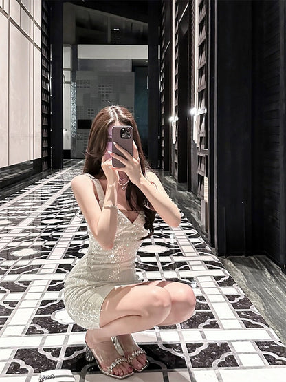 For Fay white sequined high-end V-neck slim hip-covering suspender dress for women summer backless short skirt