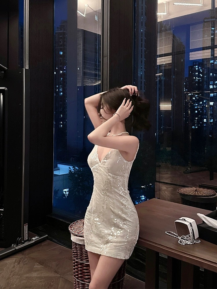 For Fay white sequined high-end V-neck slim hip-covering suspender dress for women summer backless short skirt