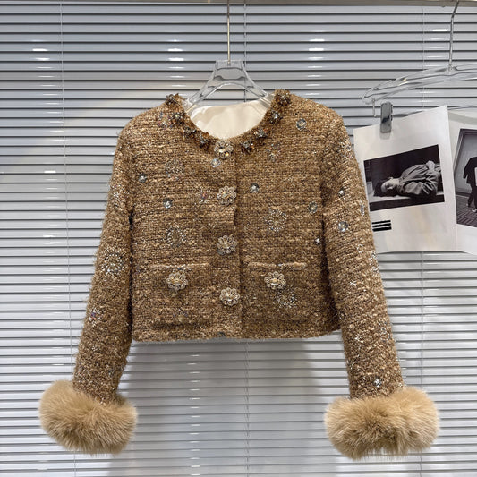 Popular online style, 2025 winter new high-end light luxury beaded tweed fox fur cuff down short jacket for women.