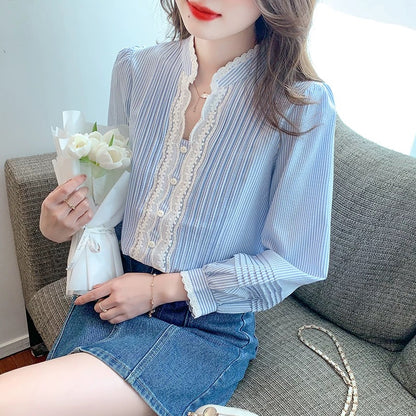 Lace splicing striped shirt spring women's 2024 new beautiful shirt early spring Korean chic chic top