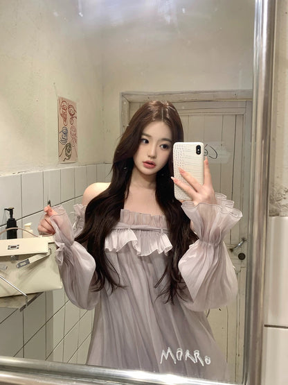 Hotdog is hot! [Smoky Purple] Sweet and gentle off-shoulder long-sleeved dress/skirt