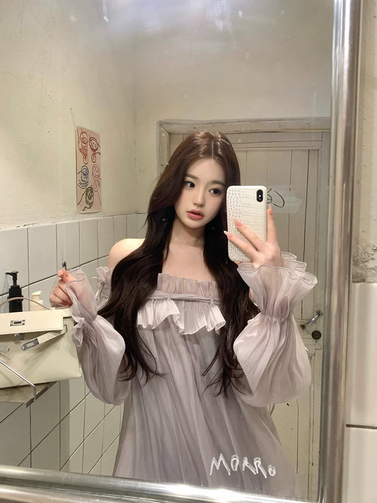 Hotdog is hot! [Smoky Purple] Sweet and gentle off-shoulder long-sleeved dress/skirt