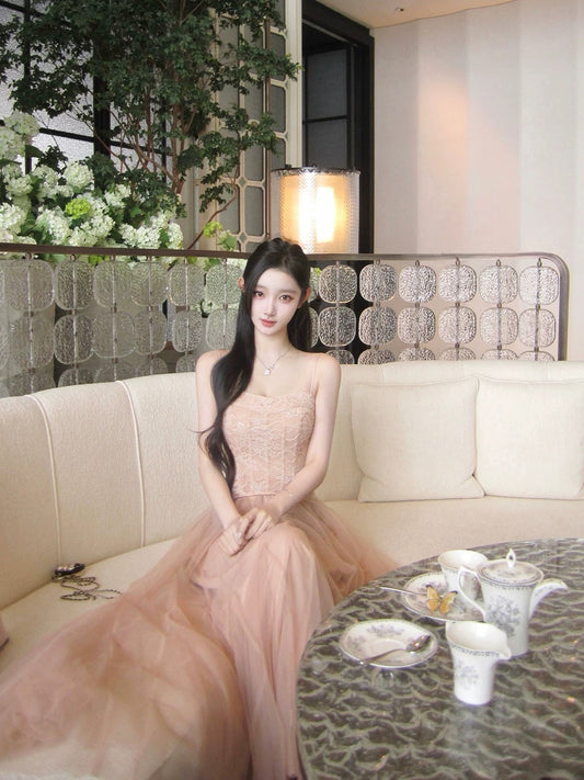 Hotdog is hot! 【Mermaid Dance】Lace-trimmed tulle Korean style fitted waist elegant suspender dress