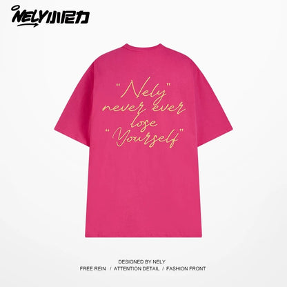 NELY Xiao Nili 2025 summer new graffiti hand-painted letters American short-sleeved T-shirt men and women loose half-sleeved tee