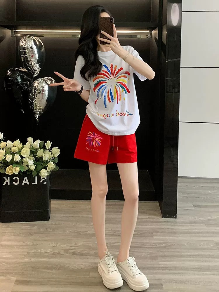 Fresh and youthful fashionable printed short-sleeved suit for women summer leisure sports shorts two-piece loose trendy running