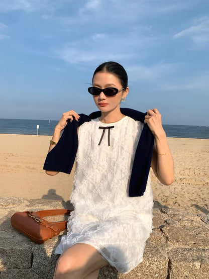 Stylish and distinctive white sleeveless dress for women (2026 new arrival); features lace paneling and a design tailored for petite figures—perfect as a standalone piece or for layering.