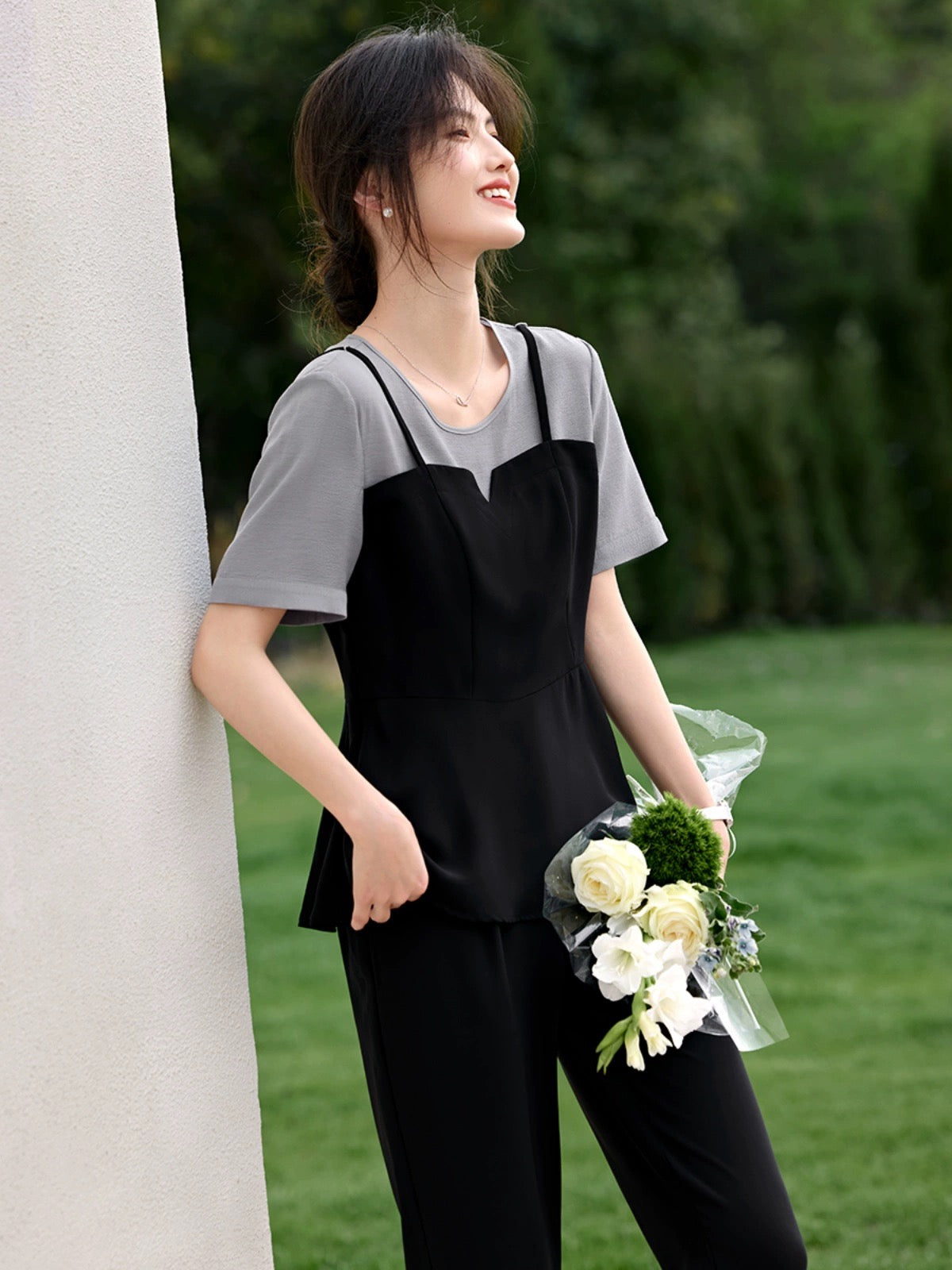 XWI/Xinwei fashion casual suit women's summer contrasting color splicing design short-sleeved T-shirt tapered pants two-piece set
