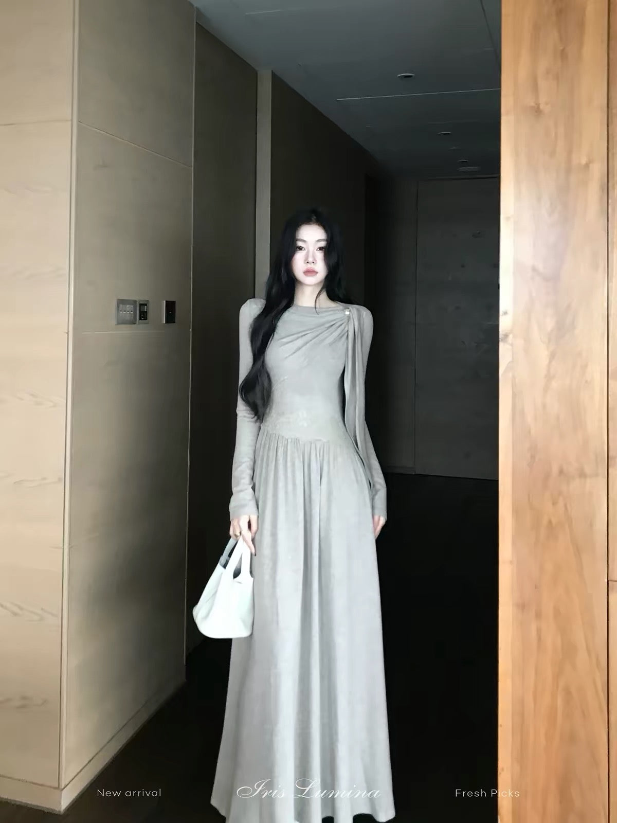 Iris Lumina "Jixiang" Women's Long-Sleeve Knitted Dress – Autumn Tencel Maxi Dress with Waist-Defining Fit