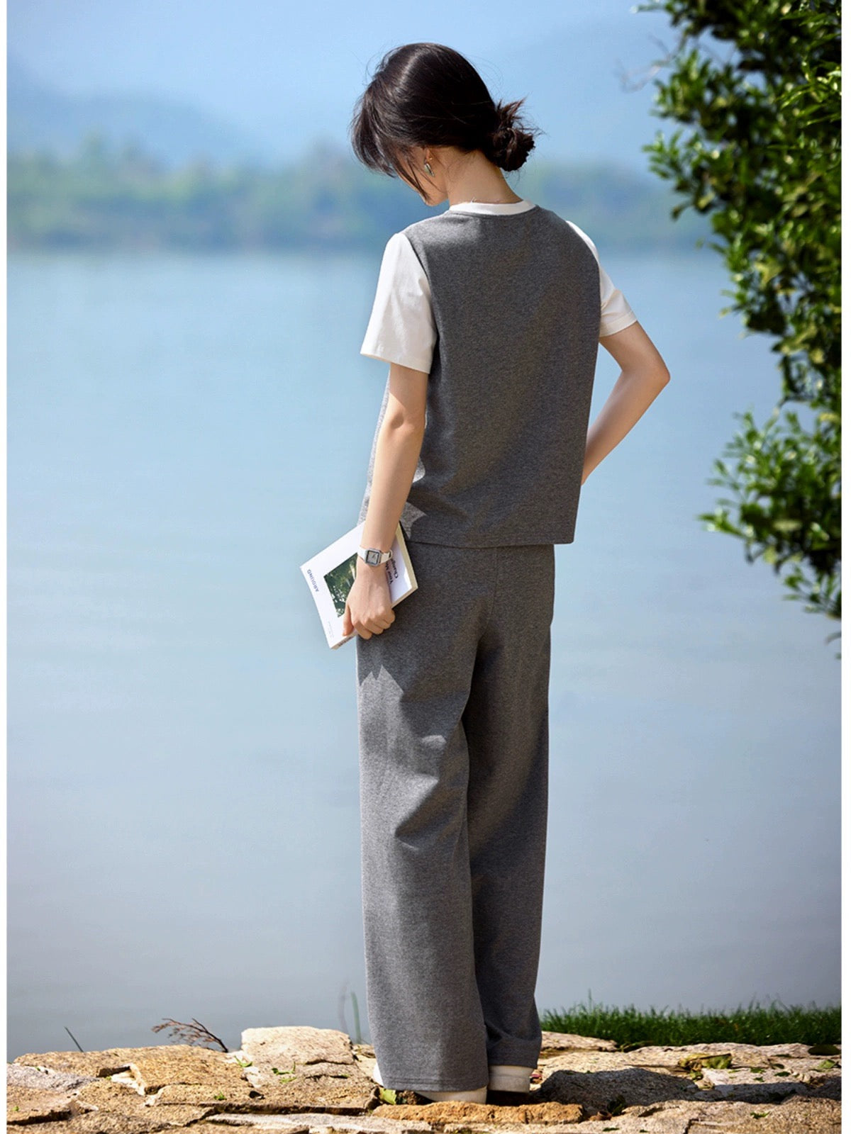 XWI/Xinwei fashion casual style suit for women summer new suspender design short-sleeved T-shirt straight pants two-piece set