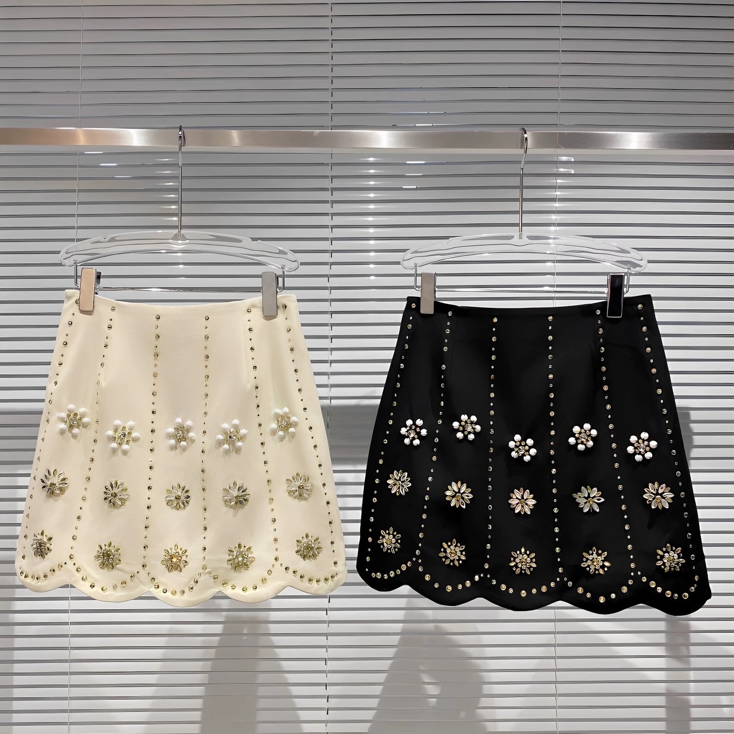 Popular online style, 2025 Autumn New Arrival Handmade 3D Rhinestone Flower Beaded Gradient A-line Skirt, Bodycon Skirt