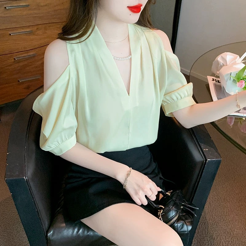Off-shoulder short-sleeved chiffon shirt 2024 new style women's summer chic and beautiful shirt to cover the belly, design and temperament top