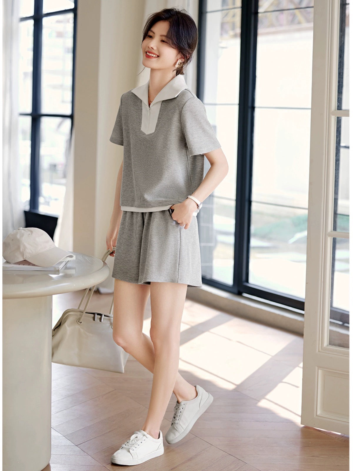 XWI/Xinwei contrasting color stitching design fashion suit women's summer POLO collar short-sleeved top and shorts two-piece set