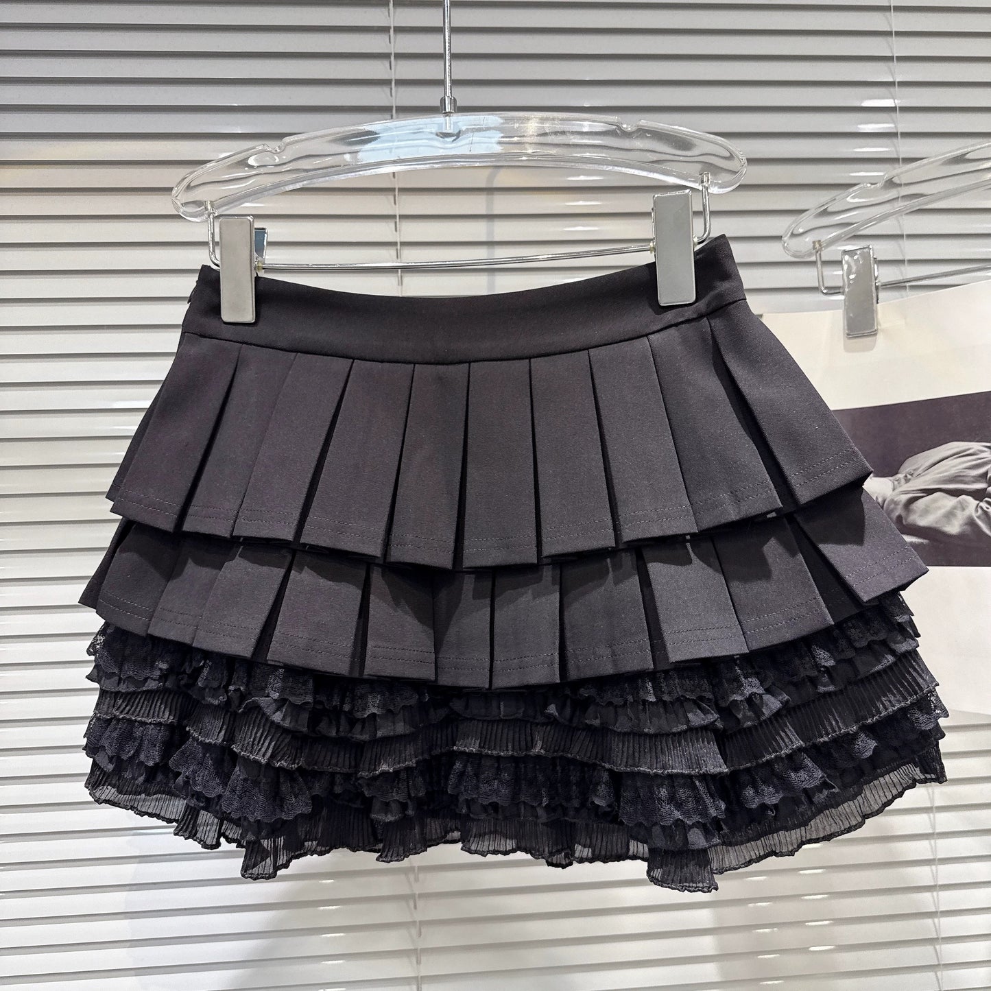 Popular online style, 2025 autumn new sweet and innocent style pleated lace-lined tiered skirt, cake skirt, midi skirt