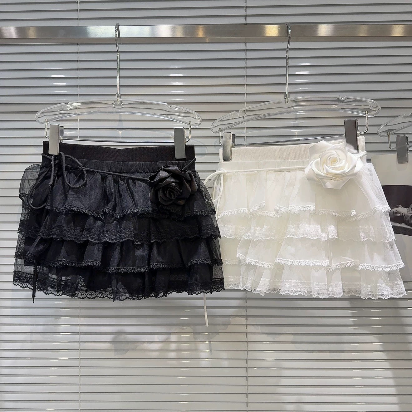 Popular online style, 2025 Autumn New French Sweet Camellia Lace Skirt with Tie-up Design, Cake Skirt, Midi Skirt
