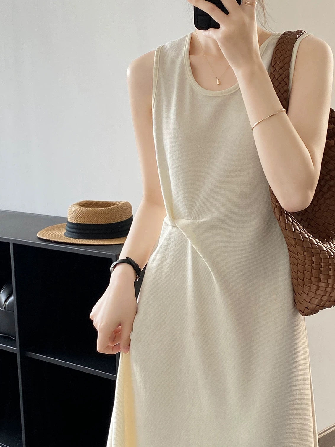 Sleeveless tank top dress for women summer seaside vacation French T-shirt suspender dress casual small person bottoming long skirt