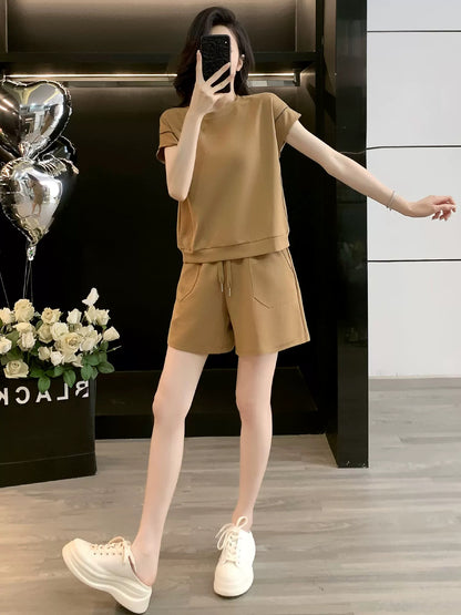 Simple casual sports short-sleeved suit for women summer 2025 loose trendy shorts two-piece suit fashionable and age-reducing