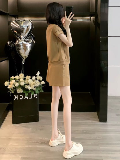 Simple casual sports short-sleeved suit for women summer 2025 loose trendy shorts two-piece suit fashionable and age-reducing