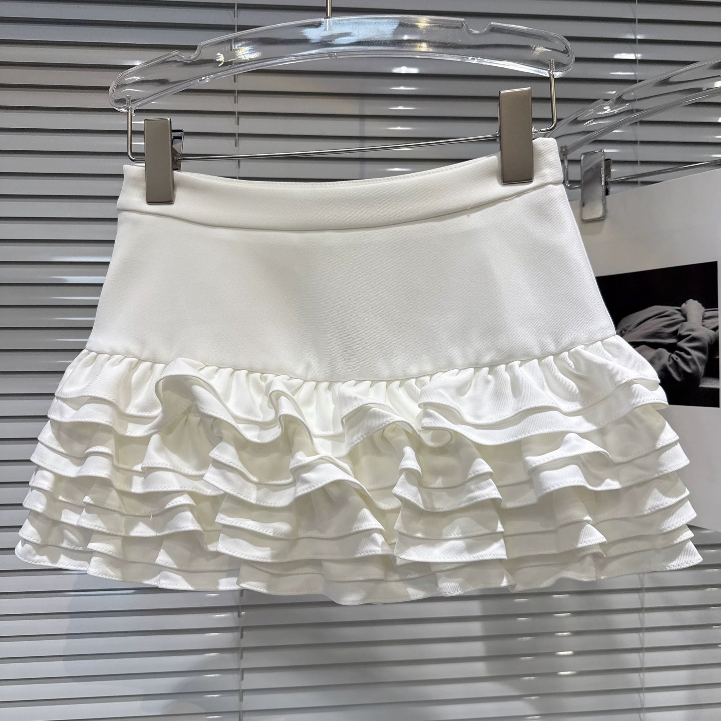 Popular online style, 2025 autumn new sweet girl multi-layered pleated anti-exposure tulip skirt cake skirt half skirt