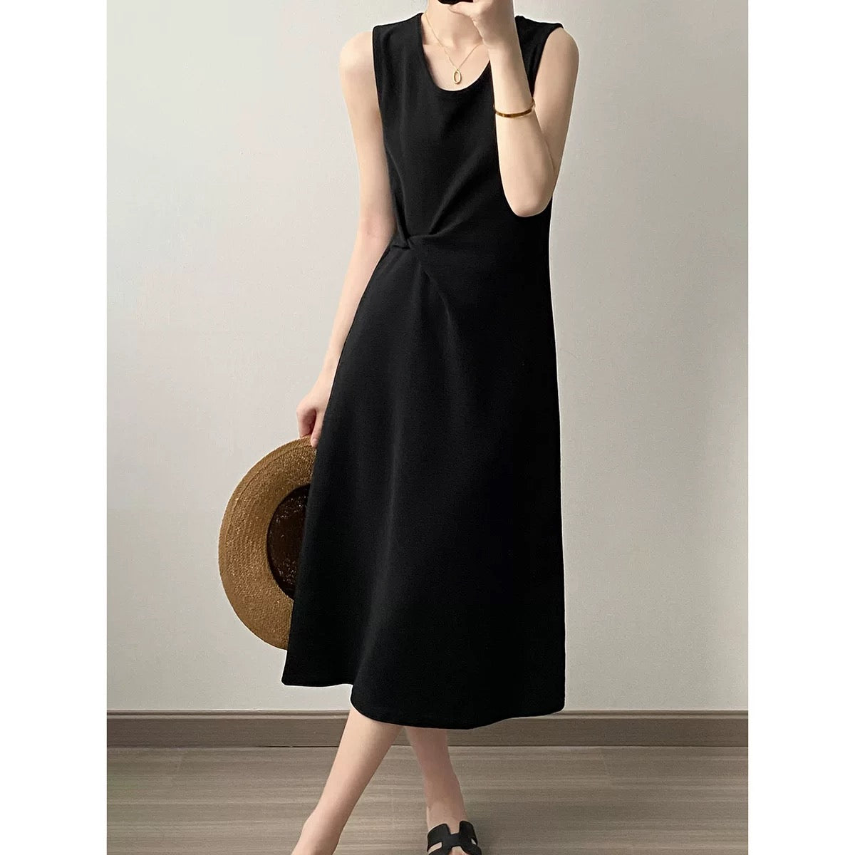 Sleeveless tank top dress for women summer seaside vacation French T-shirt suspender dress casual small person bottoming long skirt