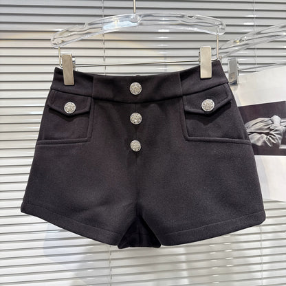 Popular online style 2025 autumn new style light luxury temperament rhinestone buckle slimming simple three-quarter woolen shorts bootcut pants women