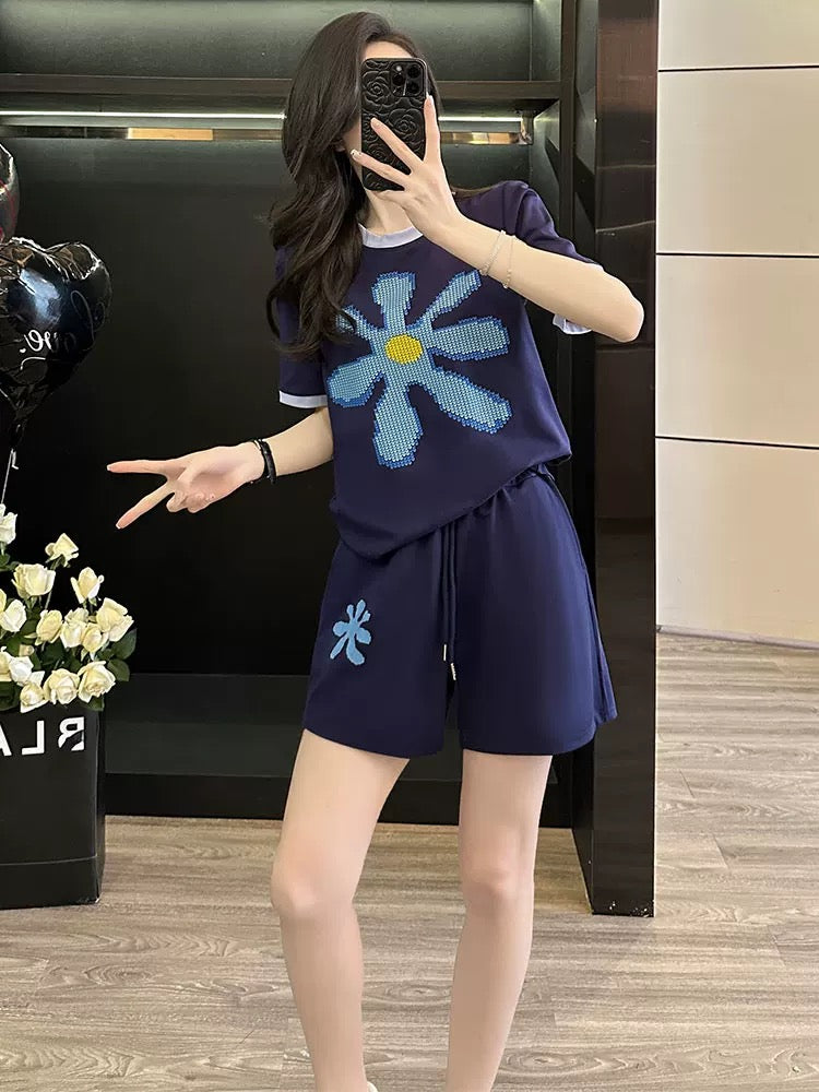 Western-style fashion short-sleeved sports suit for women summer 2025 round neck T-shirt shorts two-piece suit loose trendy casual age-reducing