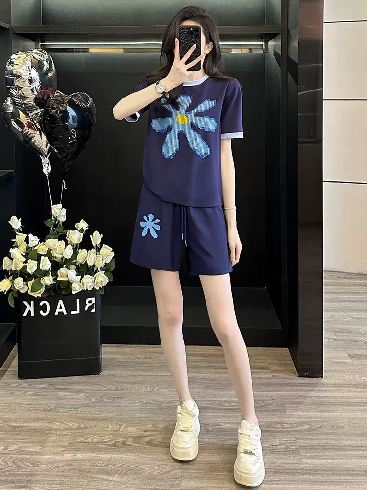 Western-style fashion short-sleeved sports suit for women summer 2025 round neck T-shirt shorts two-piece suit loose trendy casual age-reducing