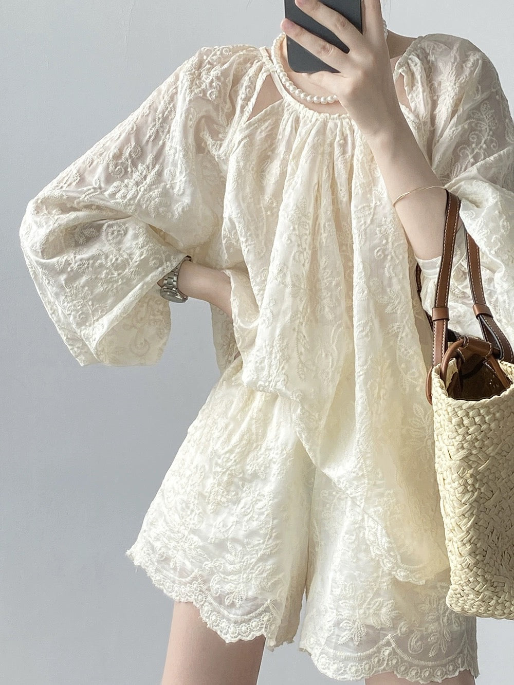 Tencel heavy industry embroidered lace sun protection suit for women in summer, a complete set of wide-leg shorts two-piece set