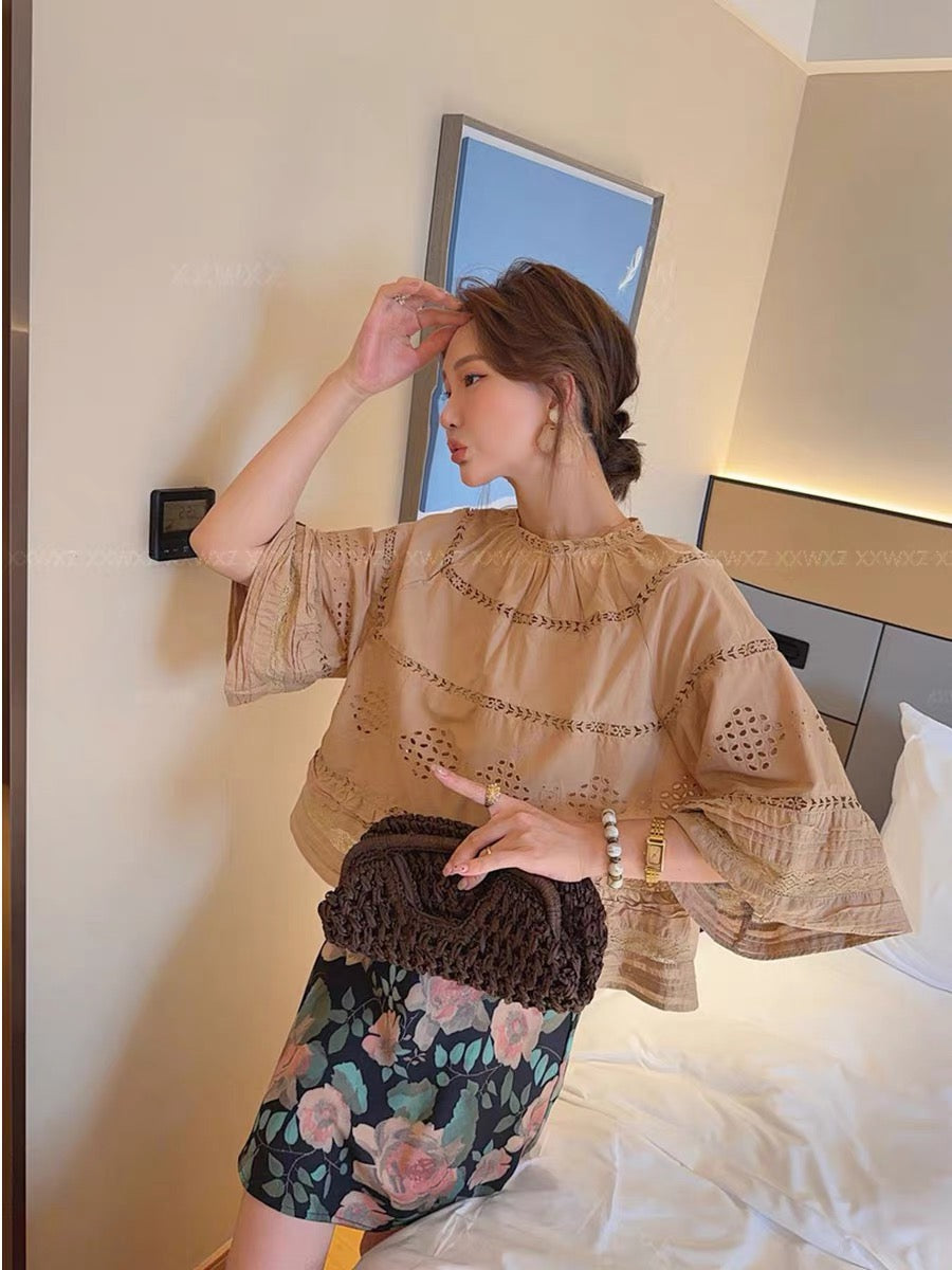 New Summer Women's Shirt from Dongdaemun (Korea): French Vintage Style, Loose-Fit Bohemian Lace Blouse with Wide Flared Sleeves