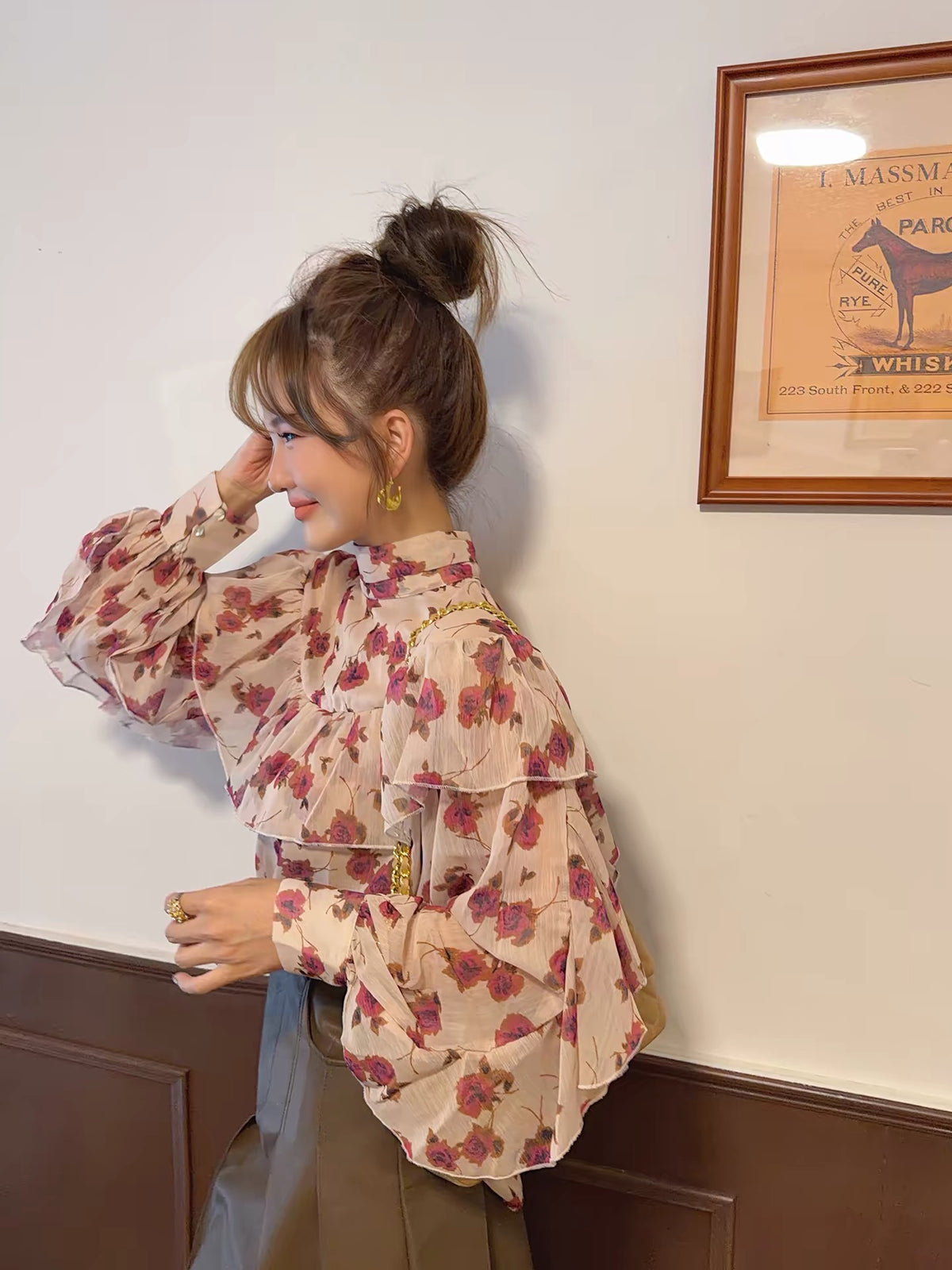 Zhiying Unnie" Floral Chiffon Flutter-Sleeve Blouse – New for Autumn 2026: A Loose, Slimming, and Youthful Casual Top
