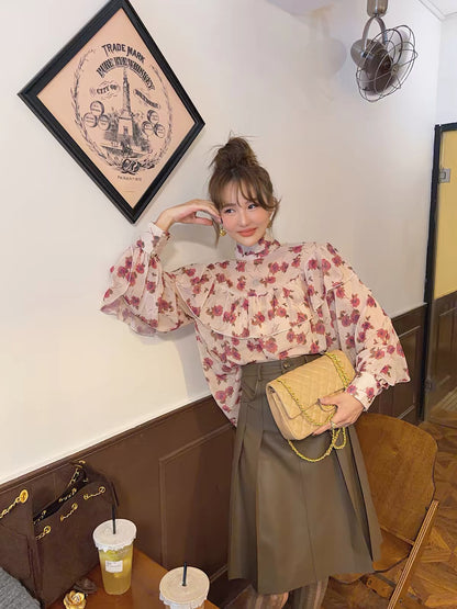 Zhiying Unnie" Floral Chiffon Flutter-Sleeve Blouse – New for Autumn 2026: A Loose, Slimming, and Youthful Casual Top