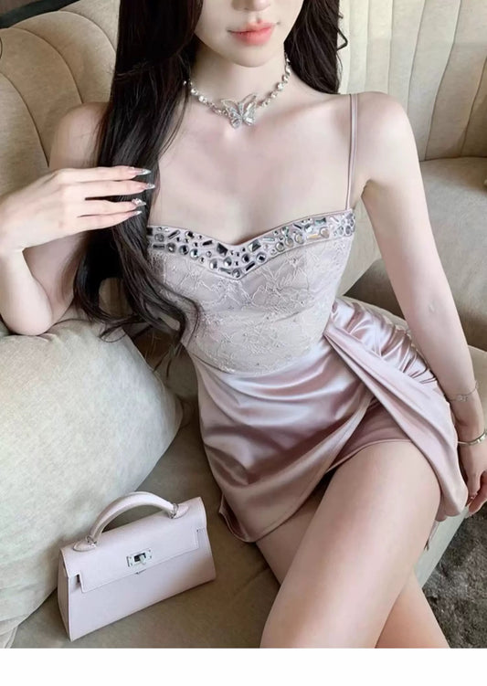 GAOSITONG Elegant Rhinestone Lace Suspender Dress for Women, Spring/Summer 2025, Pure and Alluring Bodycon Dress with Flowing Ribbons