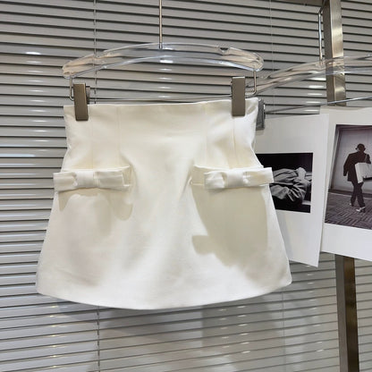 Popular online style, 2025 autumn new arrival, elegant and sophisticated high-waisted A-line mini skirt with 3D bow design.
